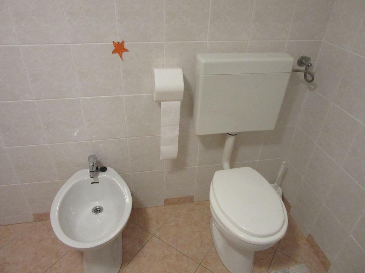 Apartmani Gracijela Karlobag Ngoại thất bức ảnh